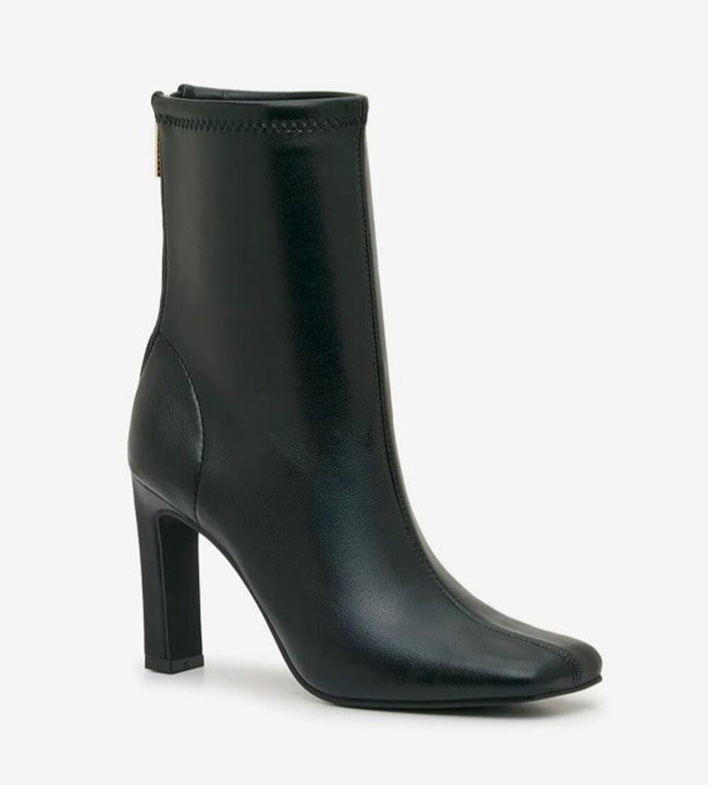 NEW Steve Madden Women's Khelan Black Heel Booties 9.5